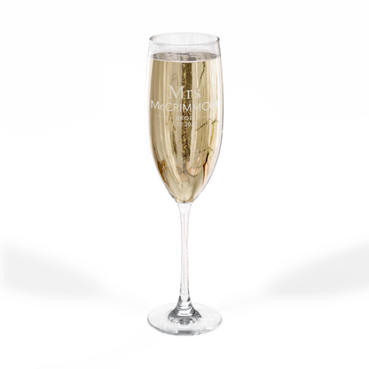 Mr. & Mrs. Personalized Wedding Champagne Flutes - Elegant 8oz Custom Engraved Toasting Glass Set